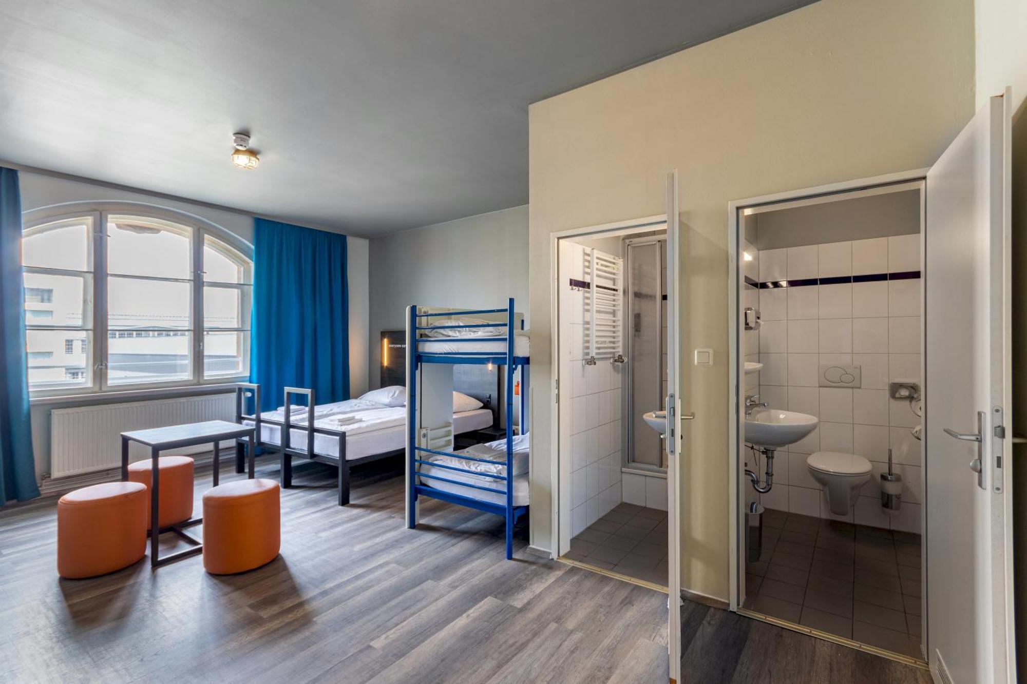 A&O Leipzig Hauptbahnhof Hostel Bilik gambar