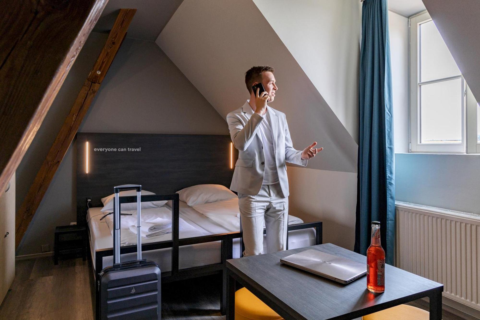 A&O Leipzig Hauptbahnhof Hostel Bilik gambar