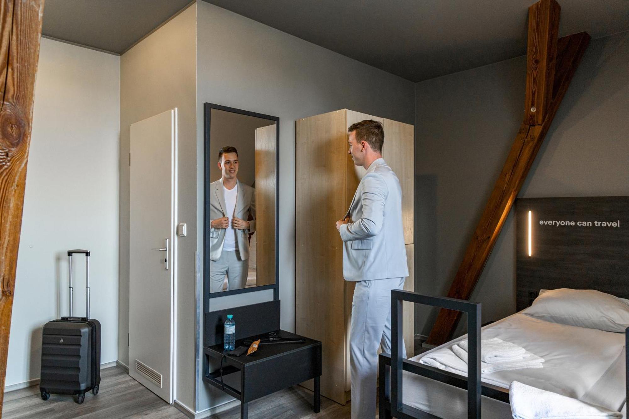 A&O Leipzig Hauptbahnhof Hostel Bilik gambar